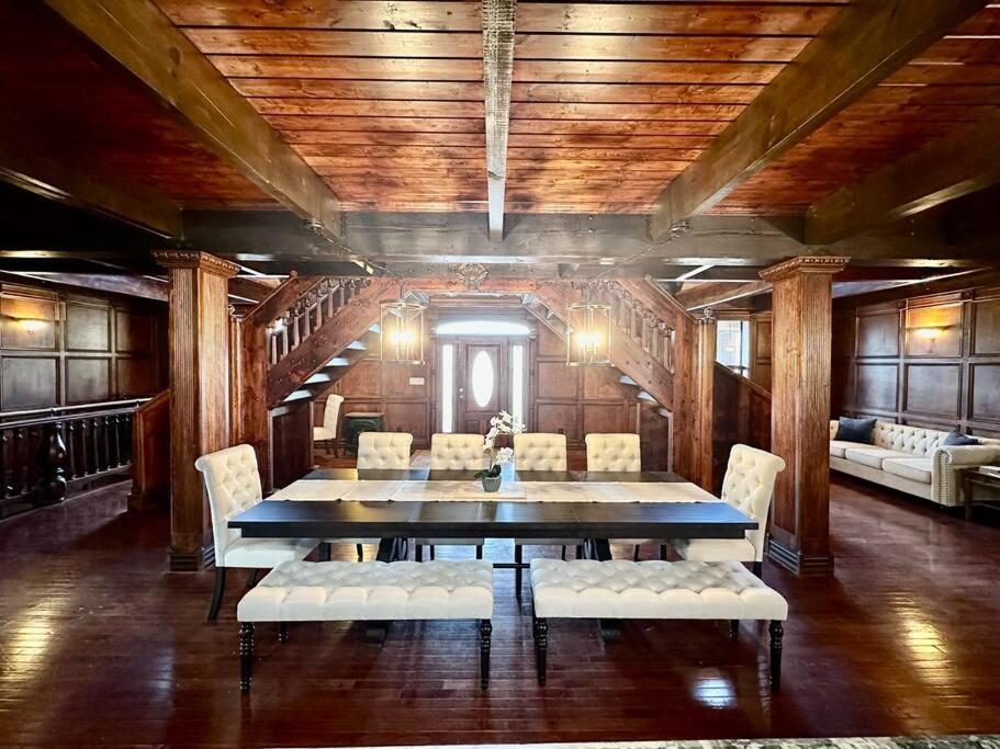 5 Bedroom Estate Near Casino And Downtown Bristol Εξωτερικό φωτογραφία
